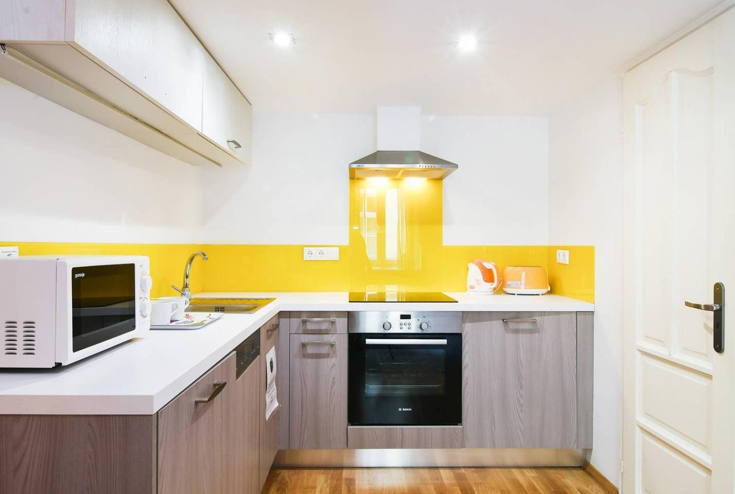 Central & Colorful Studio With Air Conditioning Budapest Extérieur photo