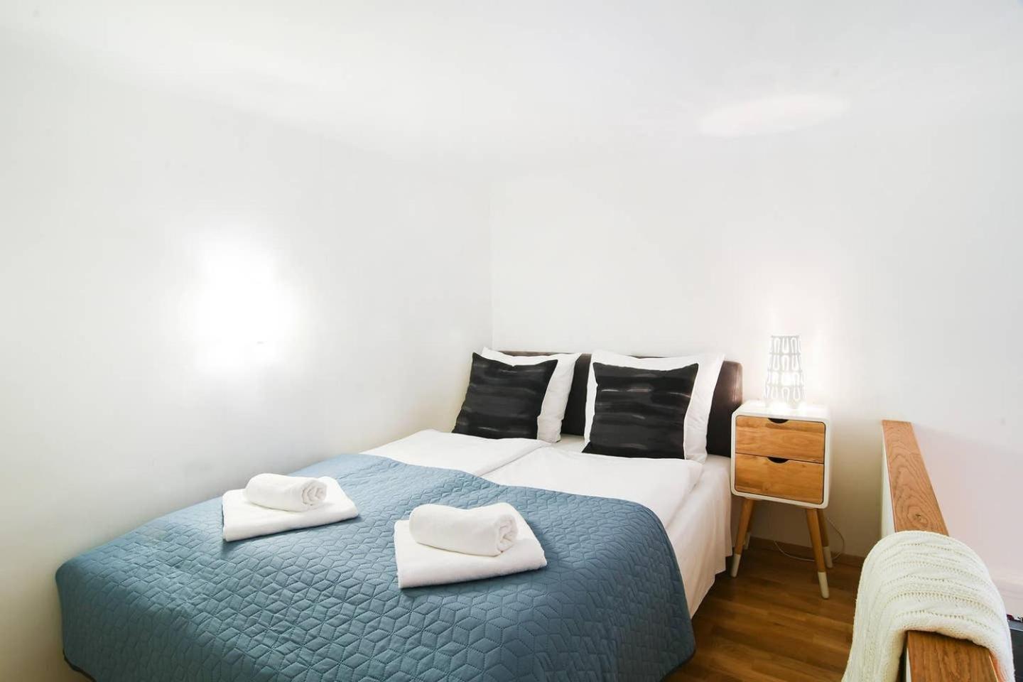 Central & Colorful Studio With Air Conditioning Budapest Extérieur photo
